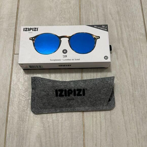 Izipizi new sunglasses blue lenses - Picture 1 of 4
